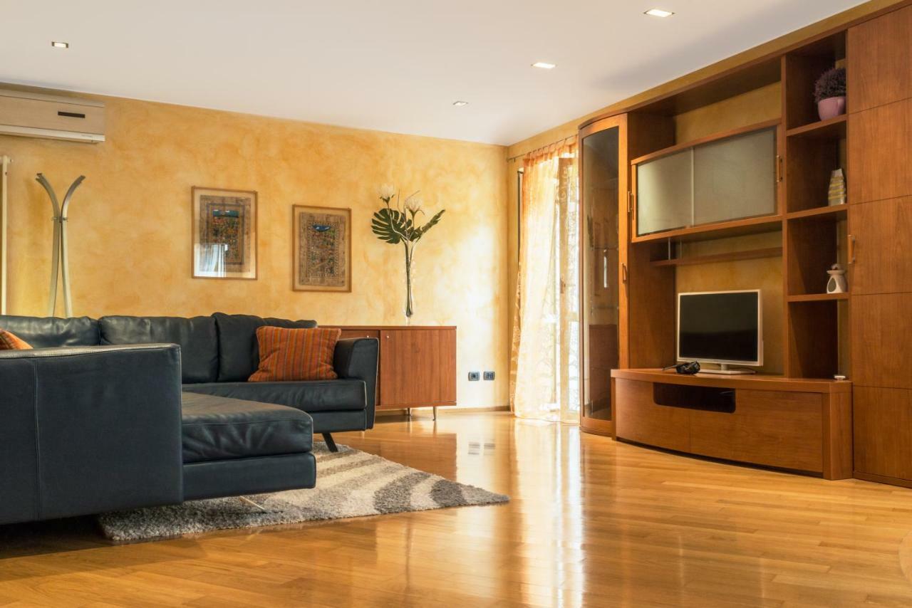 Appartamento Le Perle Lazise Exterior photo
